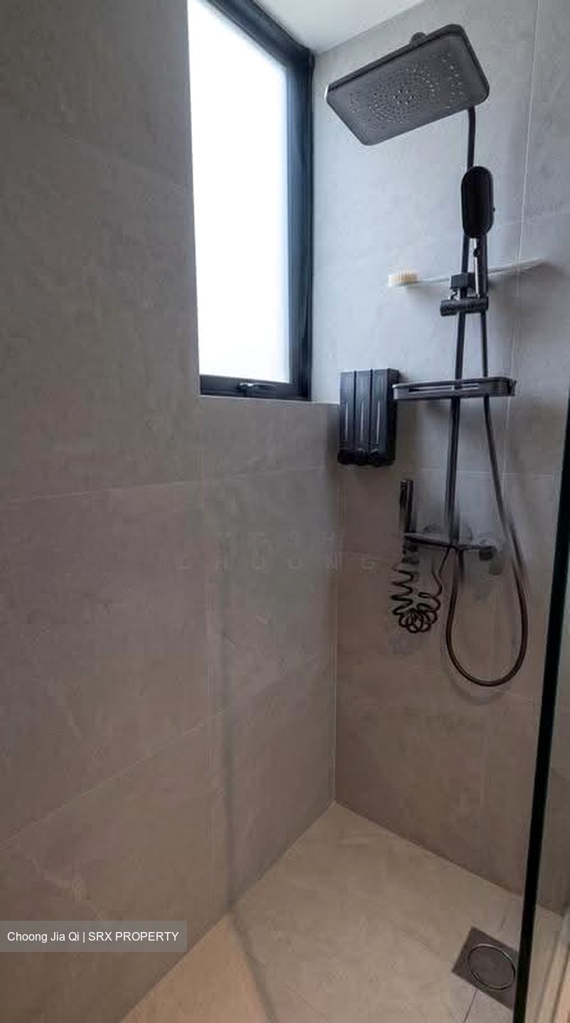 Pinevale (D18), Condominium #607082391